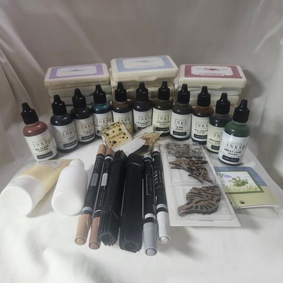Close To My Heart Lot 16 Stamp Ink Pads 11 Reinker Pens Stamps QV - Picture 1 of 10